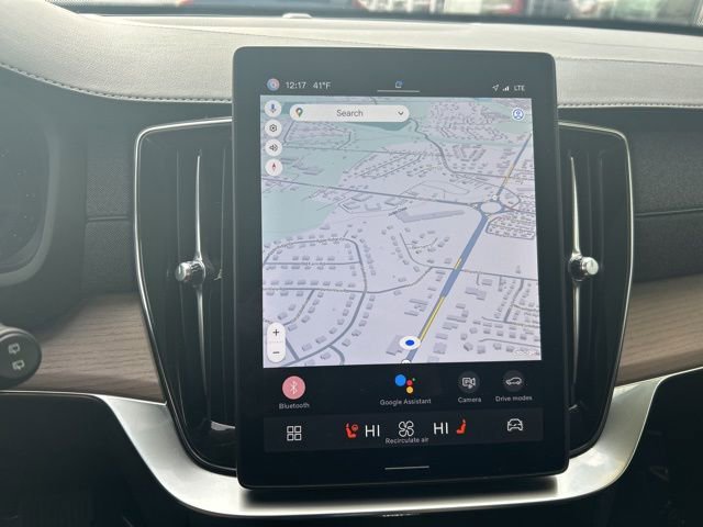 Certified 2025 Volvo XC90 B6 Plus image 22