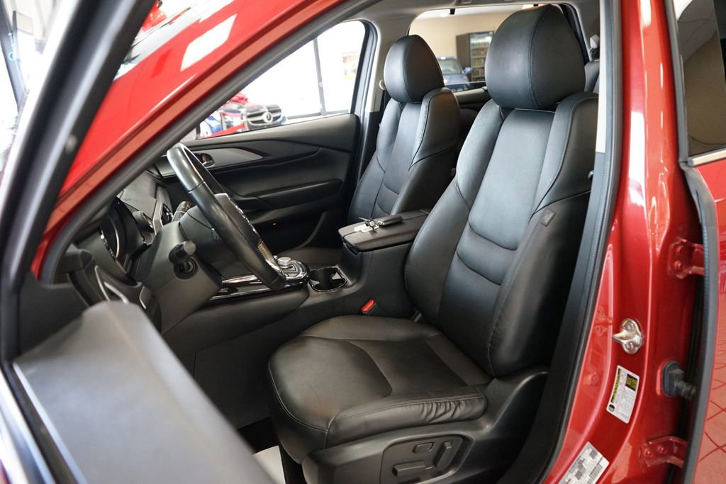 Used 2020 MAZDA CX-9 Touring w/ Touring Premium Package AWD/4WD image 2