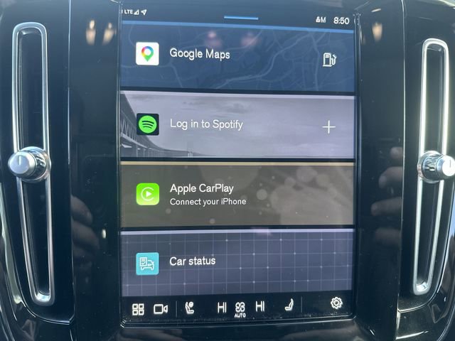 Used 2023 Volvo XC40 B5 Plus w/ Protection Package Premier image 22