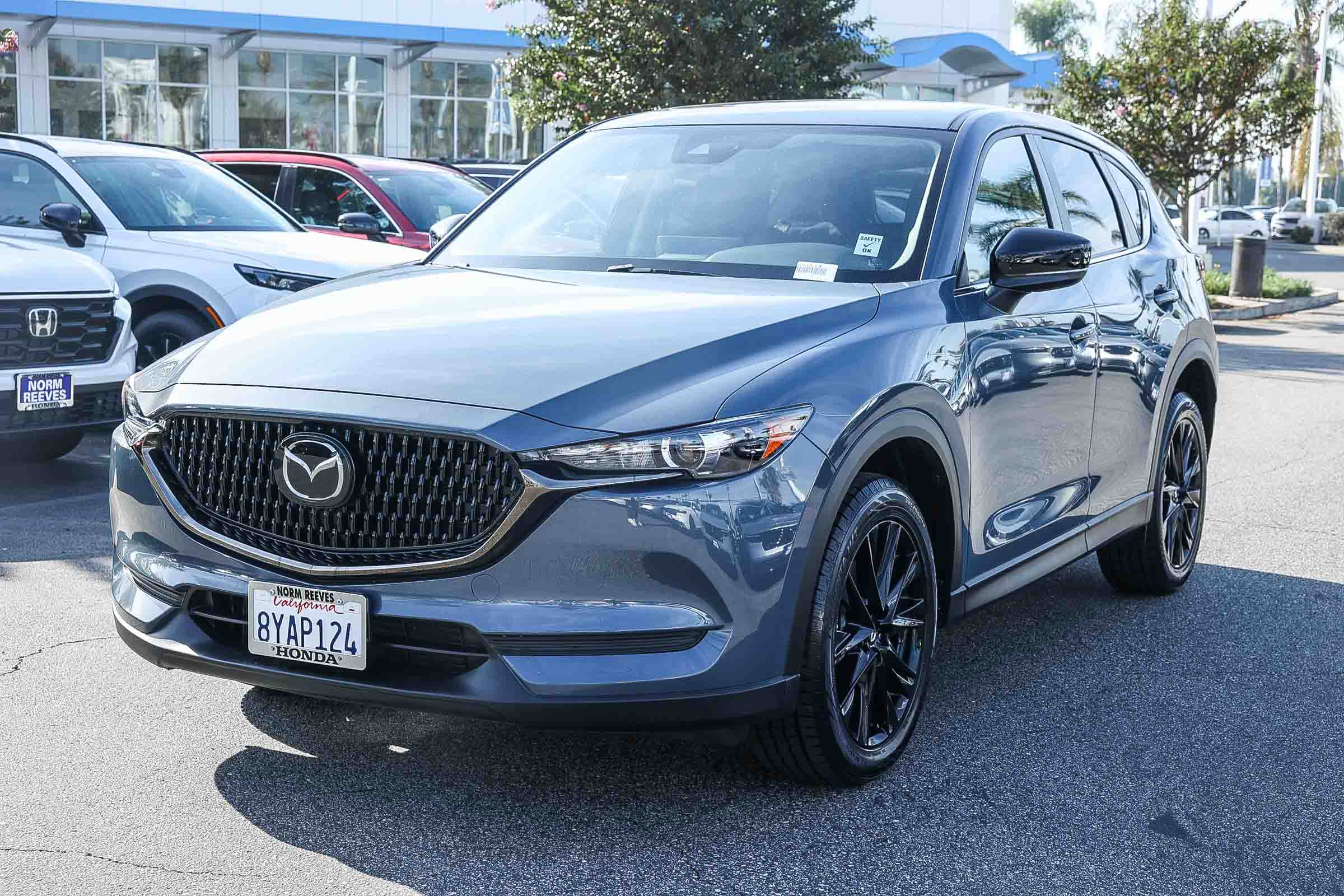 Used 2021 MAZDA CX-5 Carbon Edition image 3
