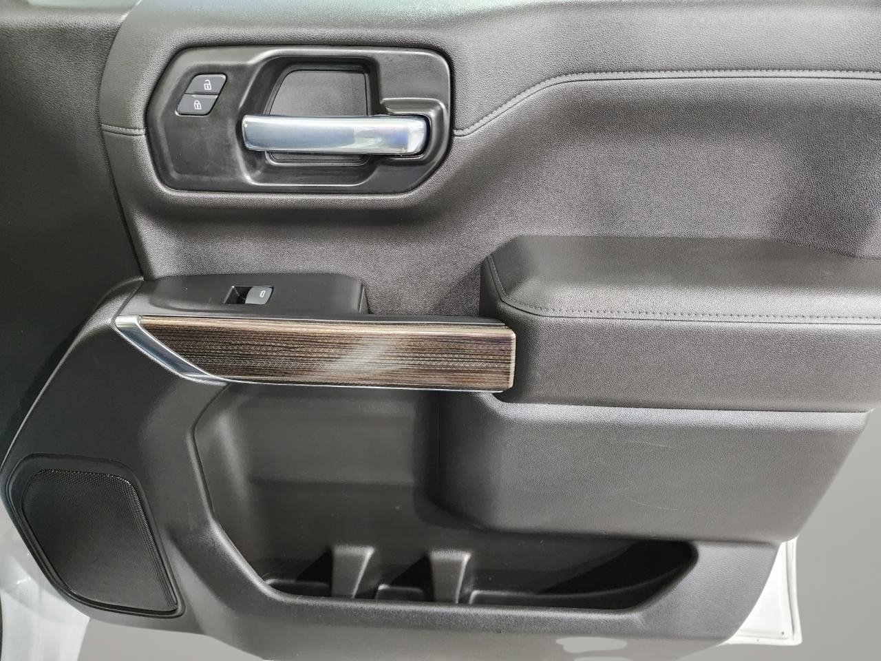 Used 2022 Chevrolet Silverado 1500 LT image 25