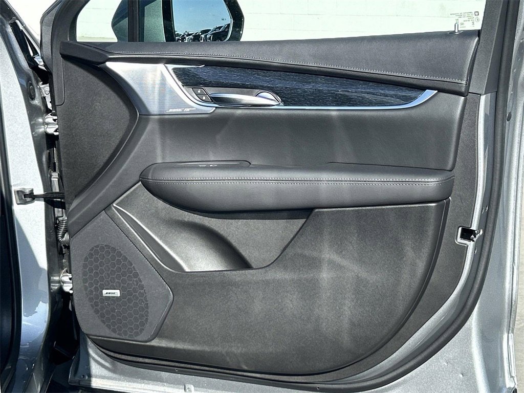 New 2025 Cadillac XT5 Premium Luxury image 30