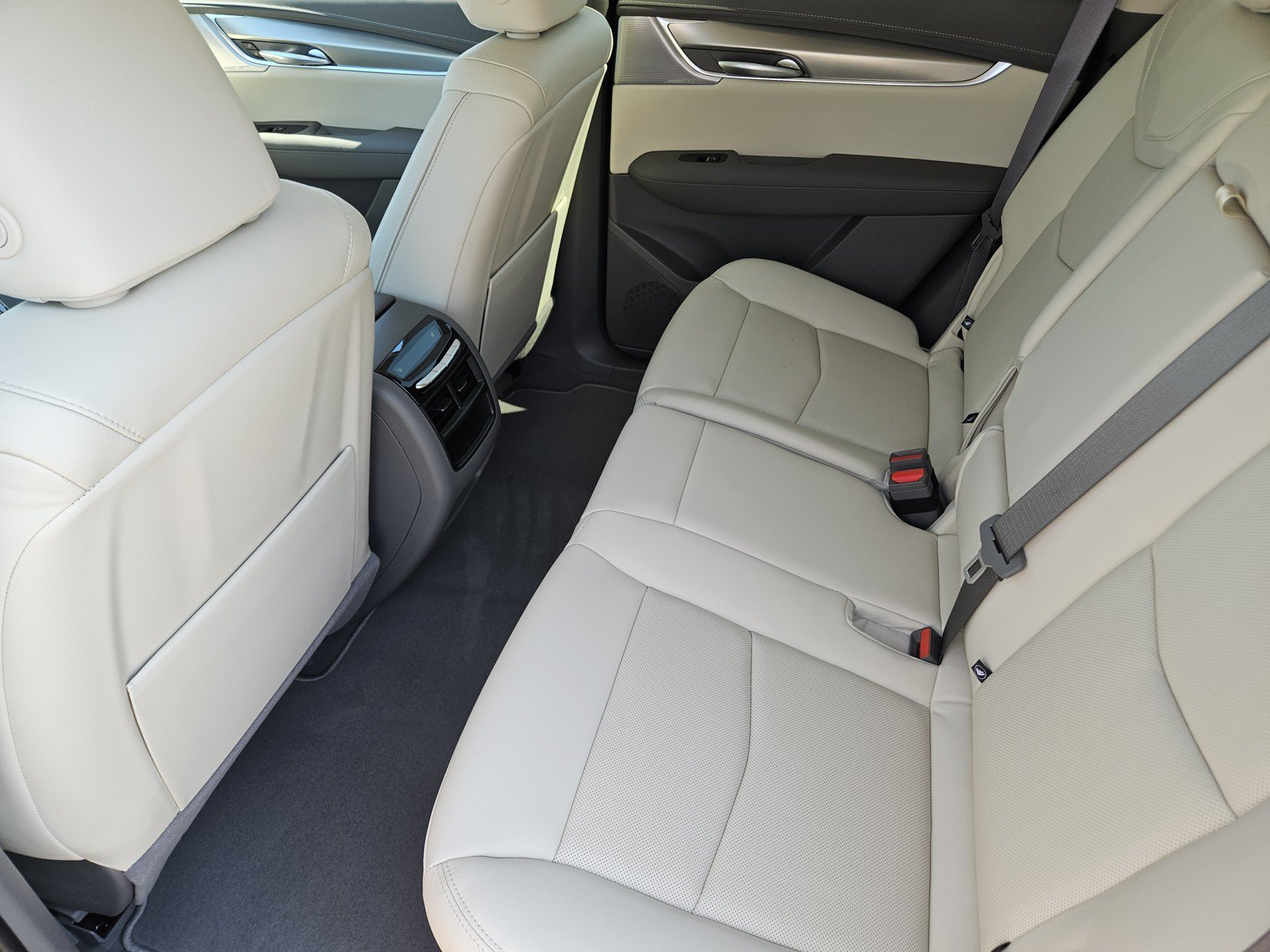 New 2026 Cadillac XT5 Premium Luxury w/ Driver Assist Package FWD image 20