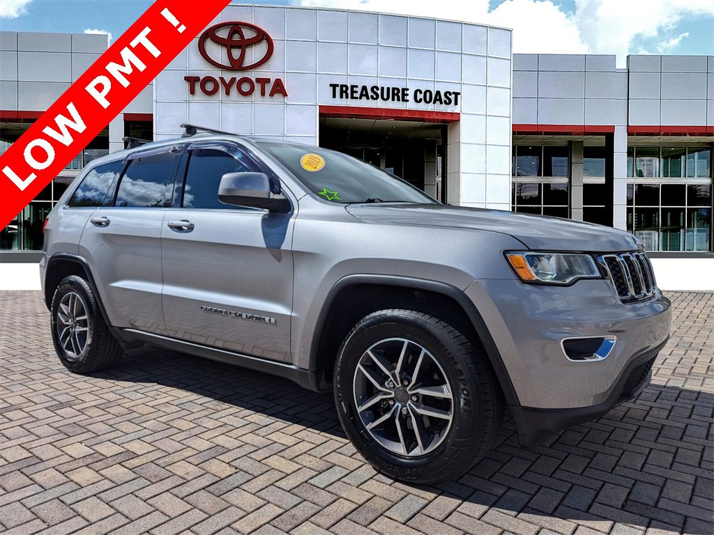 Used 2019 Jeep Grand Cherokee Laredo w/ 18" Wheel & 8.4" Radio Group
