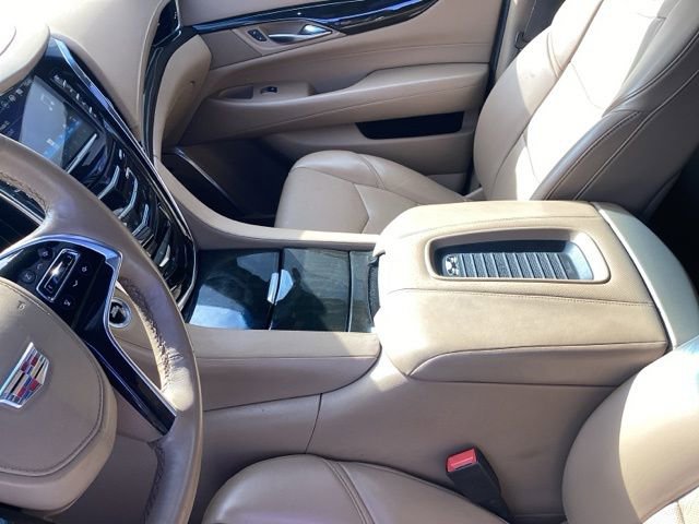 Used 2018 Cadillac Escalade Platinum image 36