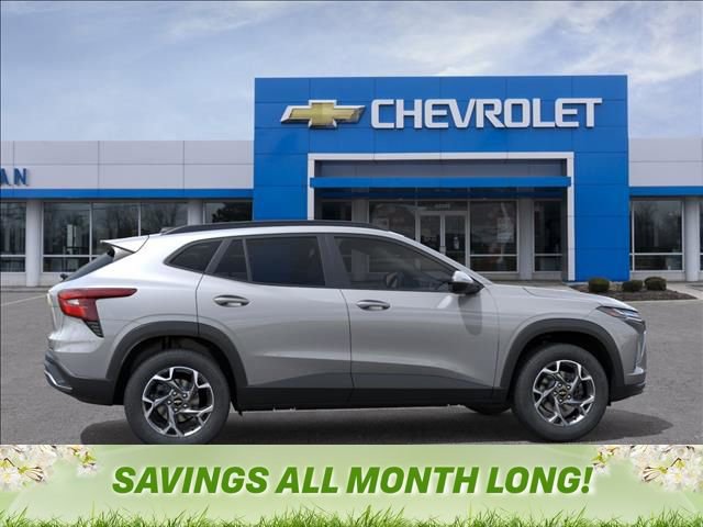 New 2026 Chevrolet Trax LT w/ Driver Confidence Package FWD image 5