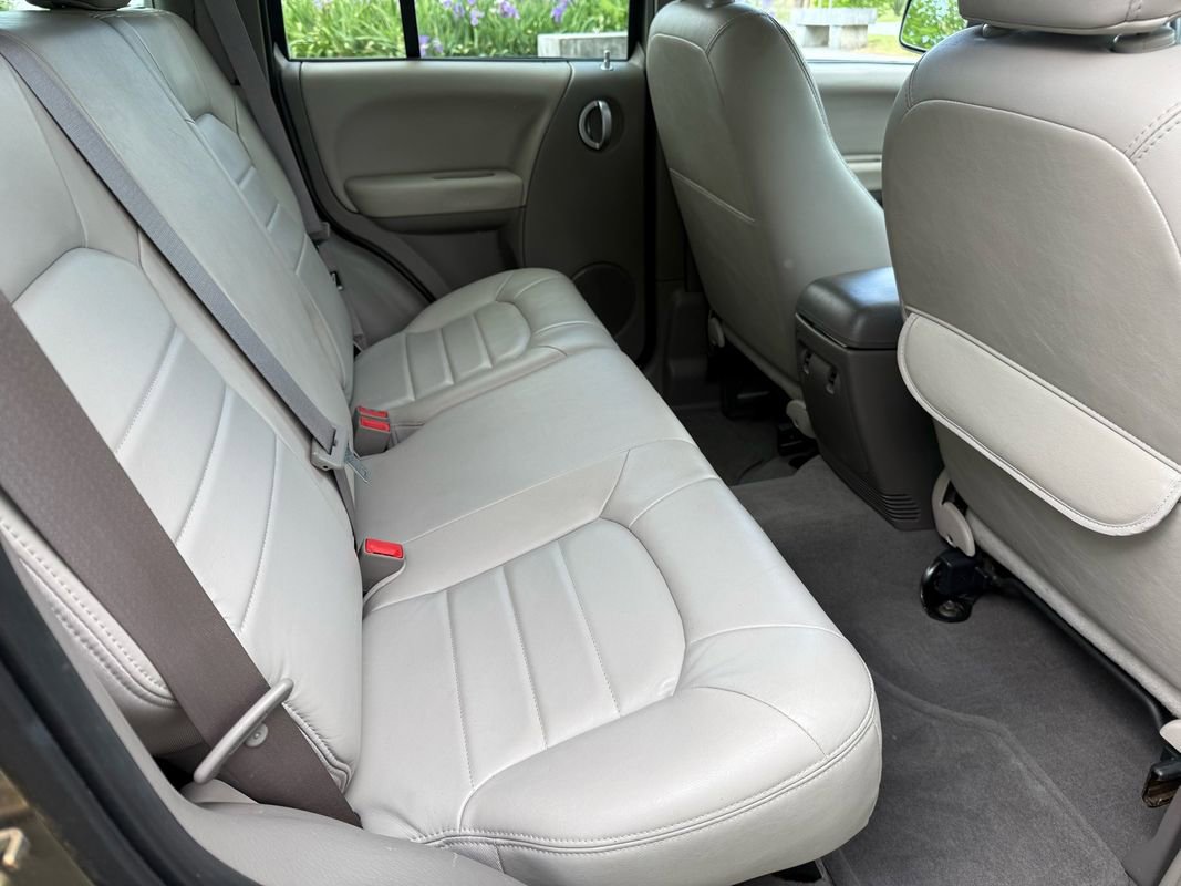 Used 2003 Jeep Liberty Renegade image 41