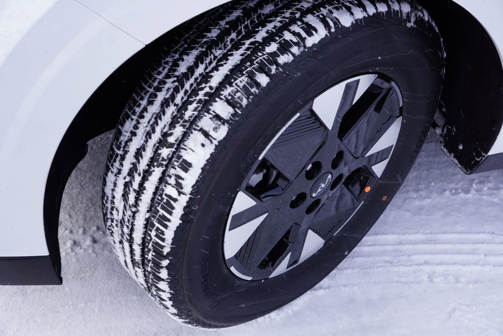 New 2026 Kia Carnival LXS image 9