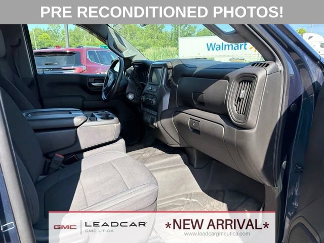 Used 2020 Chevrolet Silverado 1500 Custom w/ Custom Value Package AWD/4WD image 10