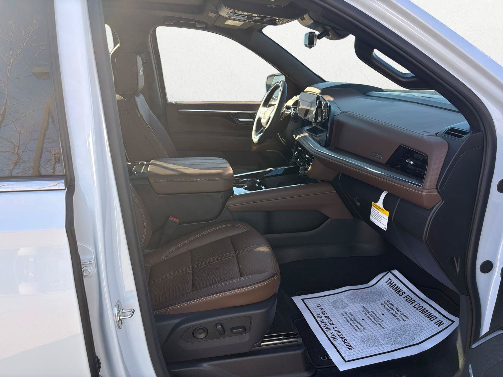 New 2026 Chevrolet Tahoe High Country AWD/4WD image 17