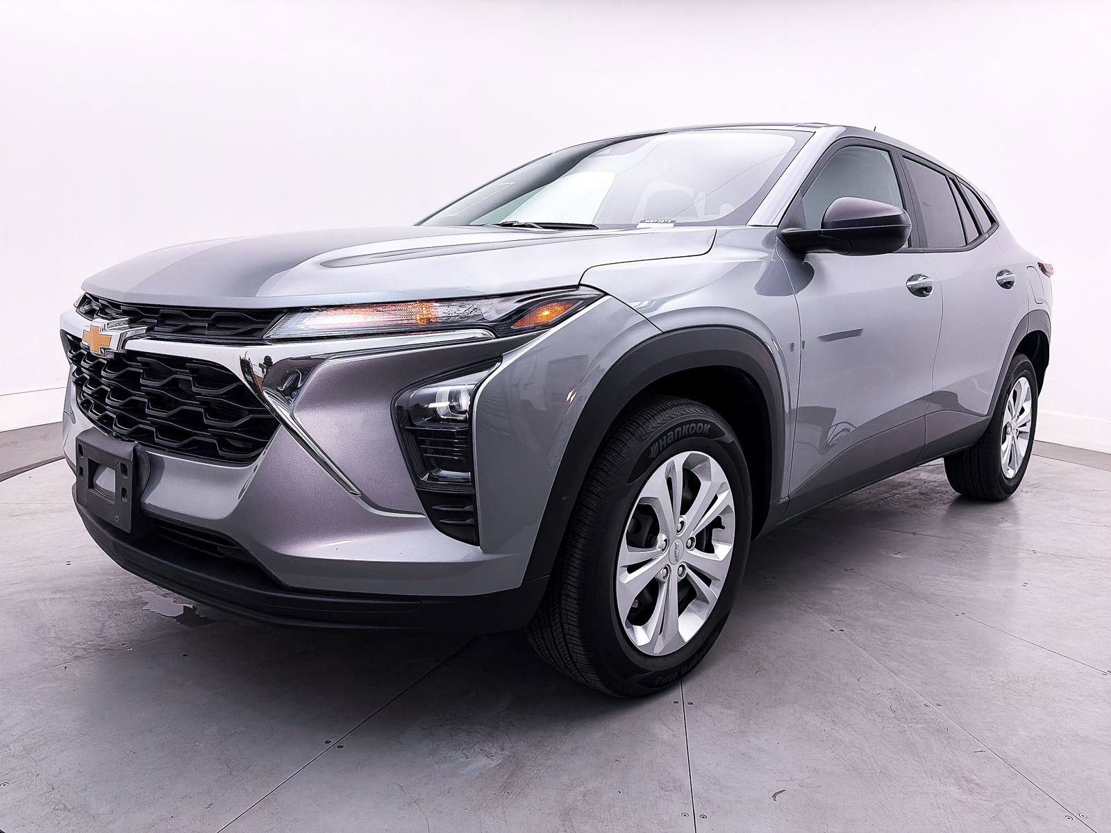 Used 2024 Chevrolet Trax LS w/ Driver Confidence Package image 10