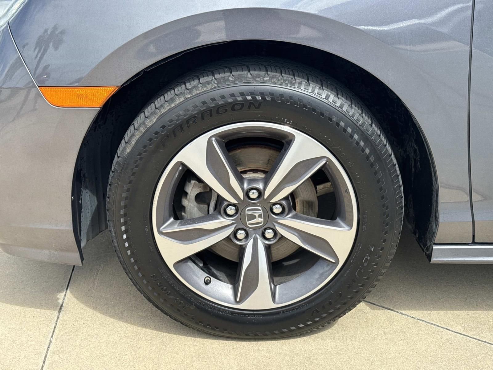 Used 2019 Honda Odyssey Touring image 4
