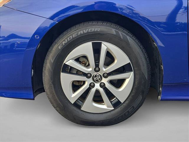 Used 2017 Toyota Prius Three FWD image 22