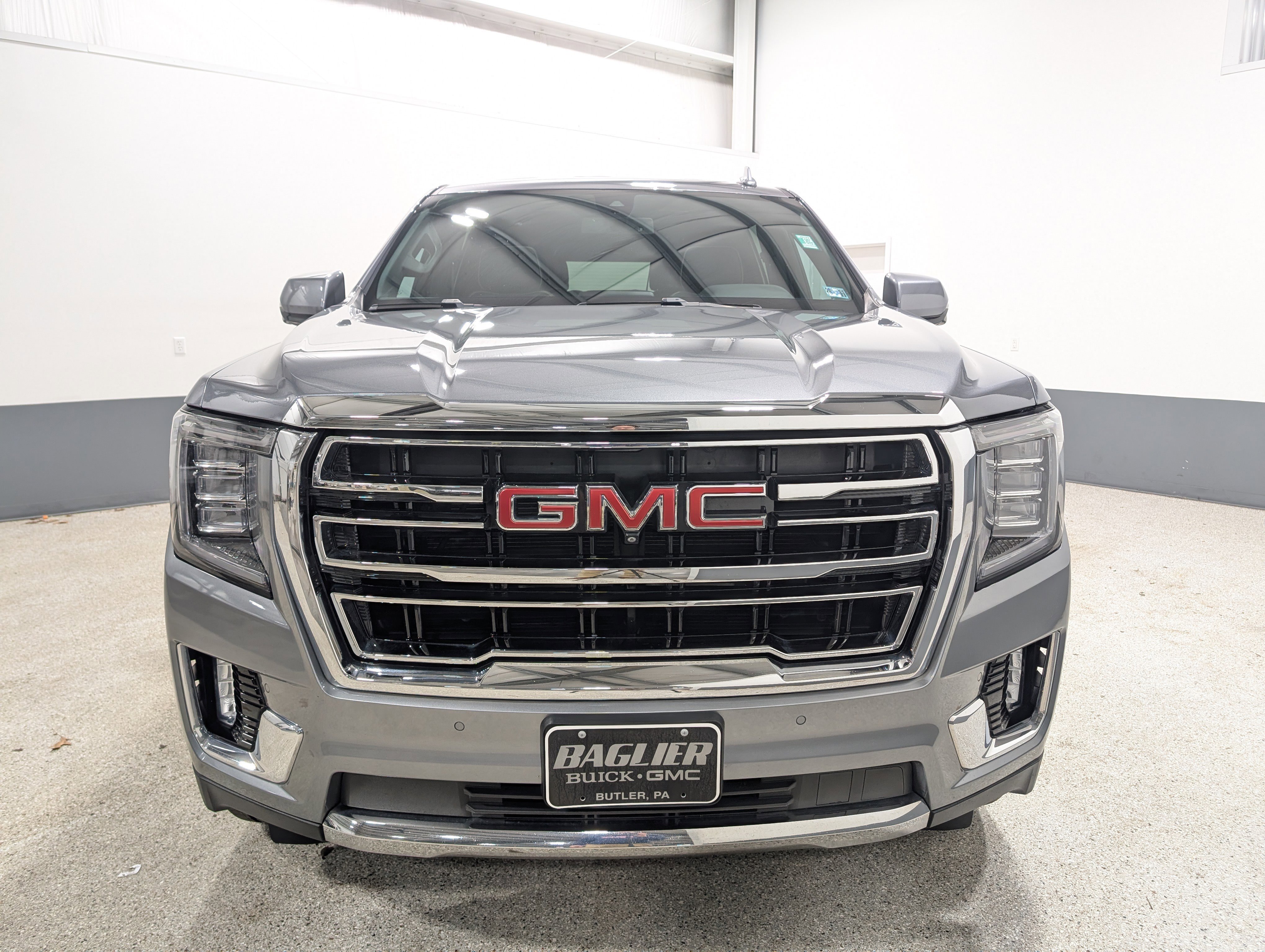 Used 2021 GMC Yukon XL SLT image 8