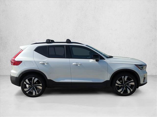 Used 2026 Volvo XC40 B5 Ultra w/ Climate Package AWD/4WD image 4