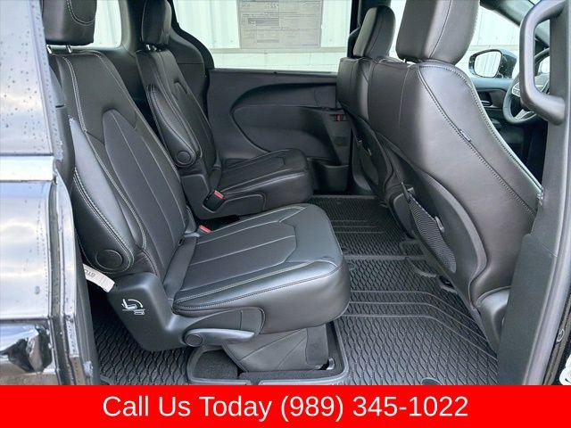 New 2026 Chrysler Voyager LX FWD image 34