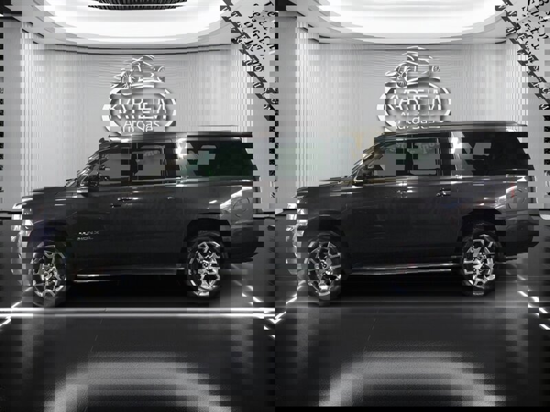 Used 2015 GMC Yukon XL SLT w/ HD Trailering Package image 8