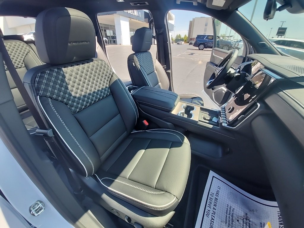 New 2026 GMC Acadia Denali w/ Super Cruise Package image 15