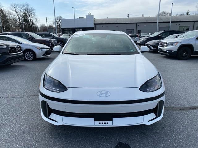 Used 2024 Hyundai Ioniq 6 SE image 2