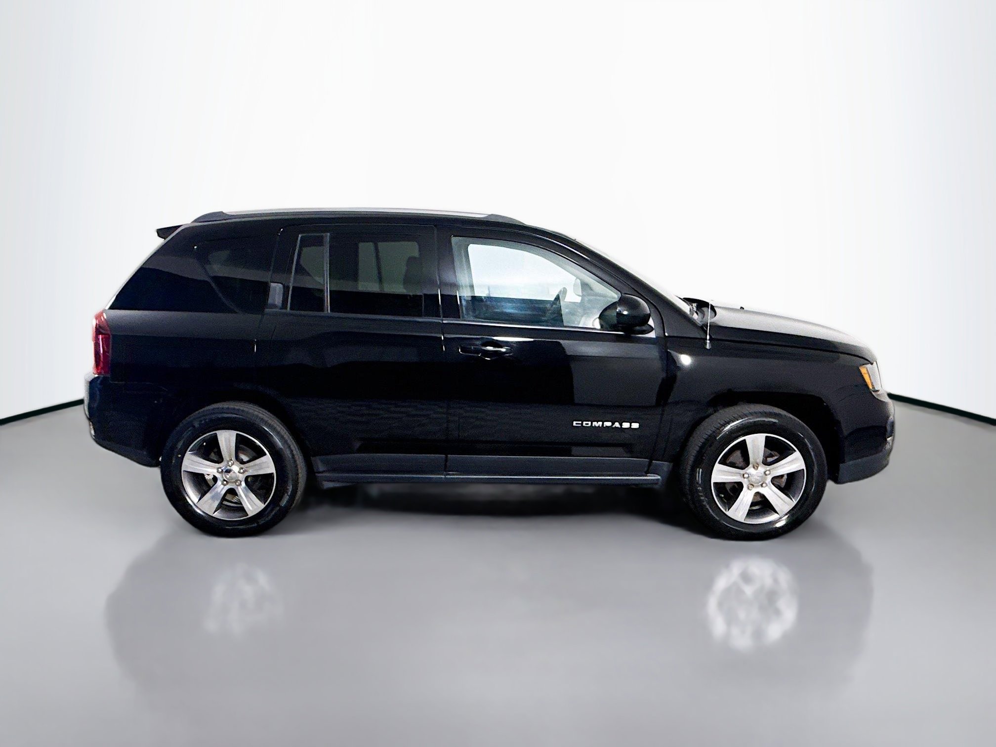 Used 2017 Jeep Compass High Altitude image 11