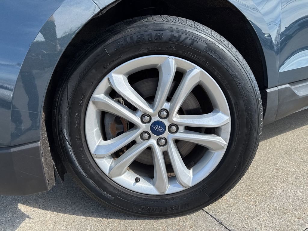 Used 2019 Ford Edge SEL w/ Equipment Group 201A AWD/4WD image 49