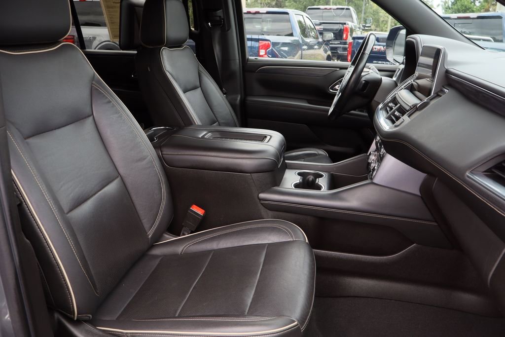 Used 2021 GMC Yukon XL SLT w/ SLT Premium Package RWD image 34