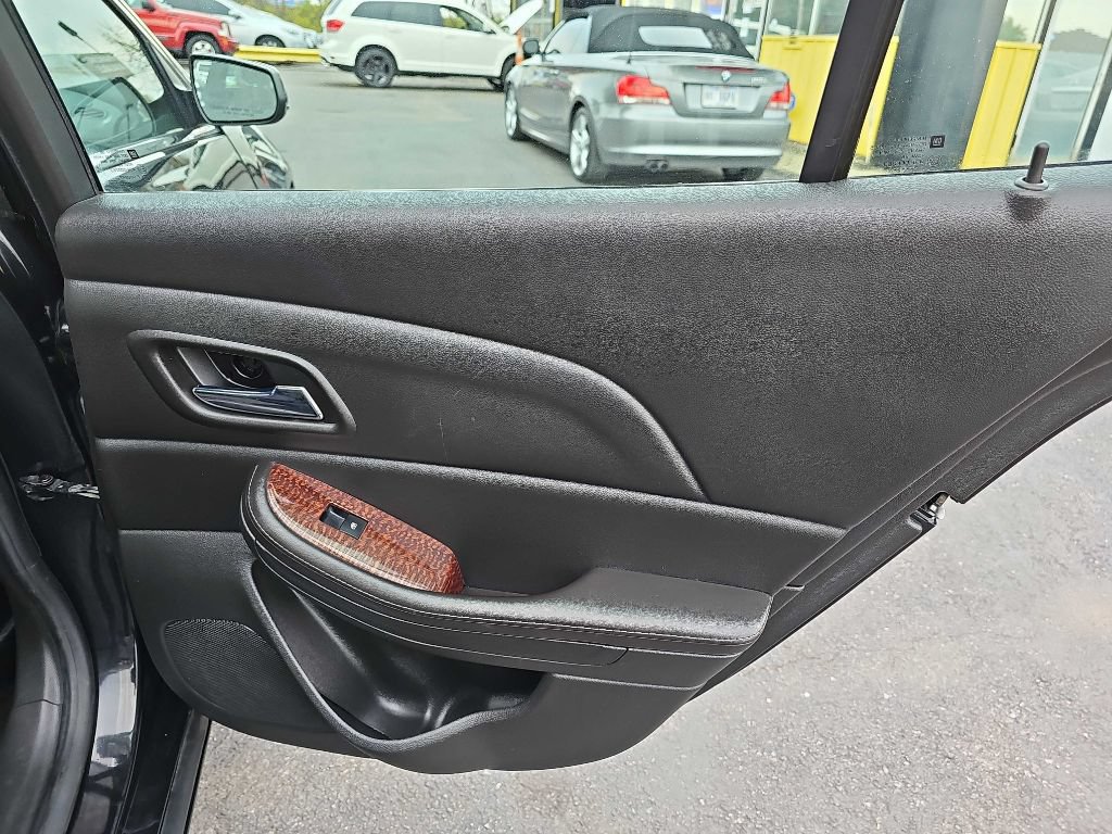 Used 2013 Chevrolet Malibu LT FWD image 29