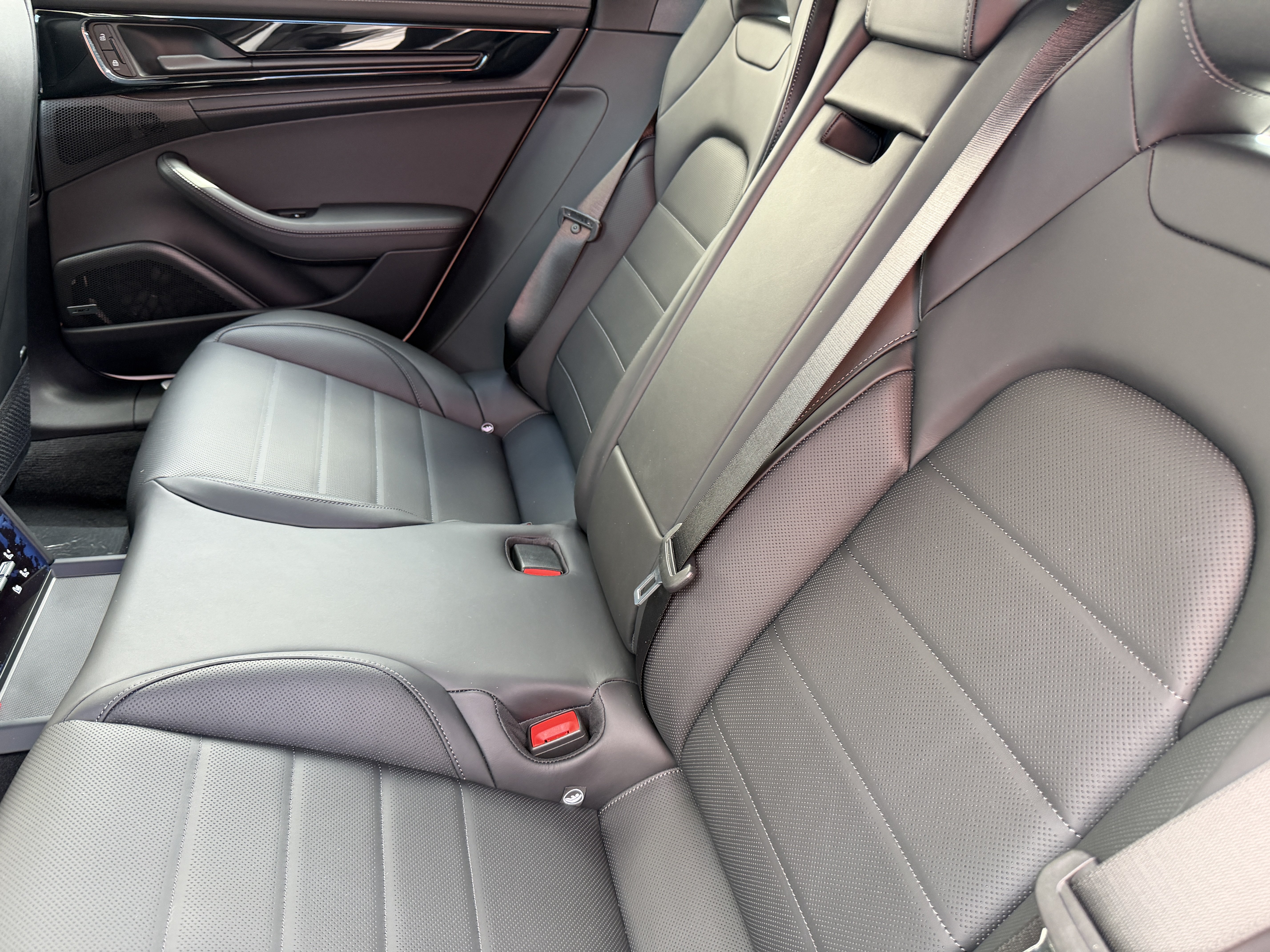 New 2026 Porsche Panamera 4 AWD/4WD image 21