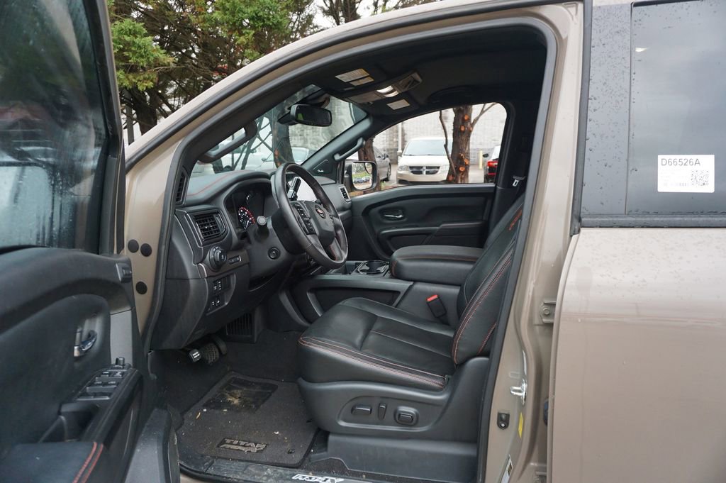 Used 2021 Nissan Titan PRO-4X w/ Pro-4x Convenience Package image 2