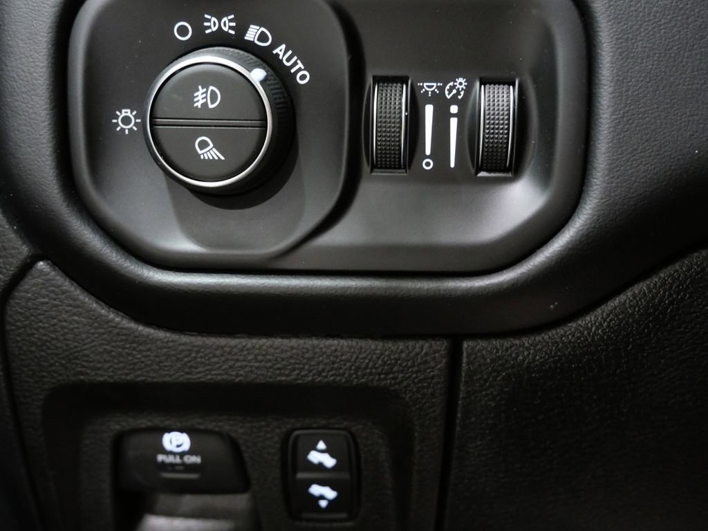 Used 2022 RAM 1500 Limited image 14