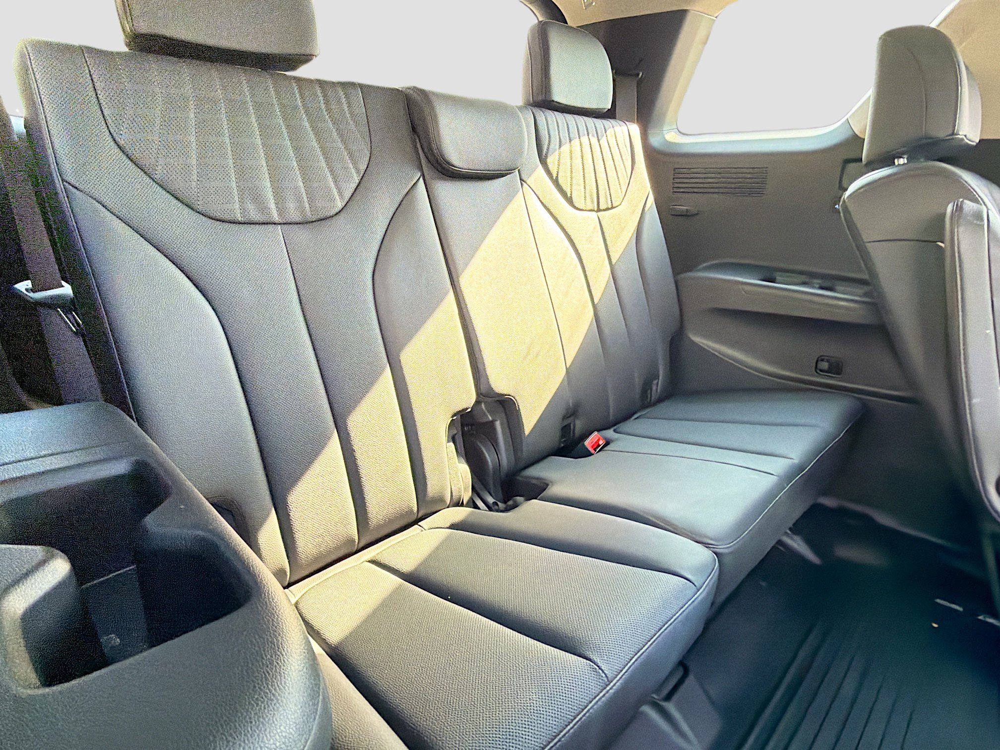 Used 2023 Hyundai Palisade Limited image 22