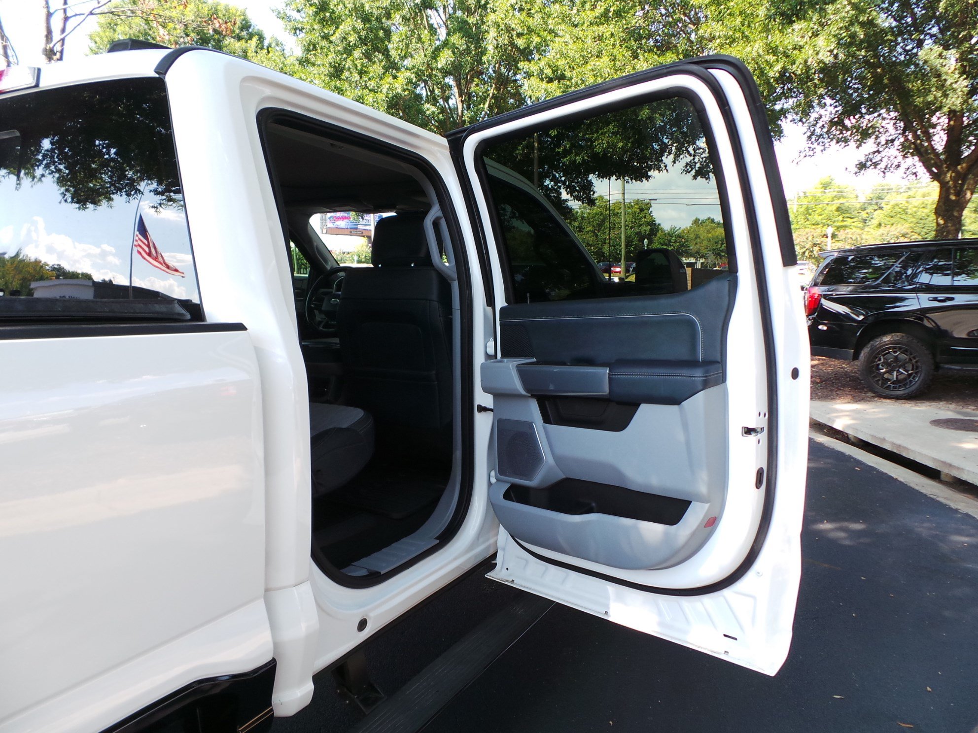 Used 2024 Ford F450 Limited w/ FX4 Off-Road Package AWD/4WD image 49
