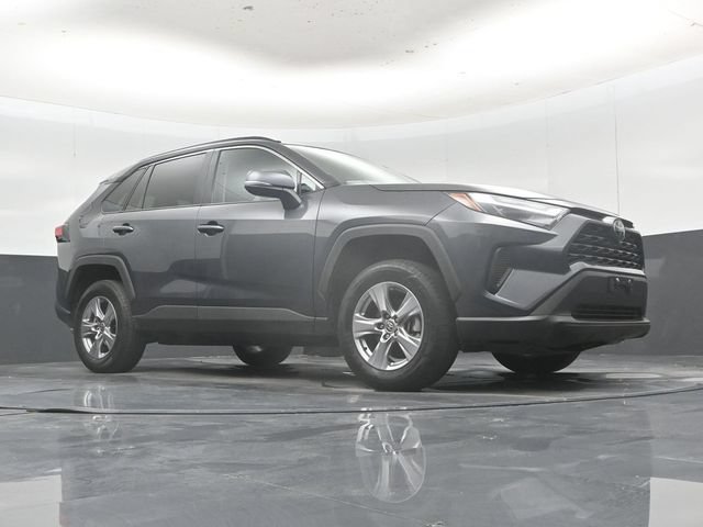 Used 2025 Toyota RAV4 XLE AWD/4WD image 45