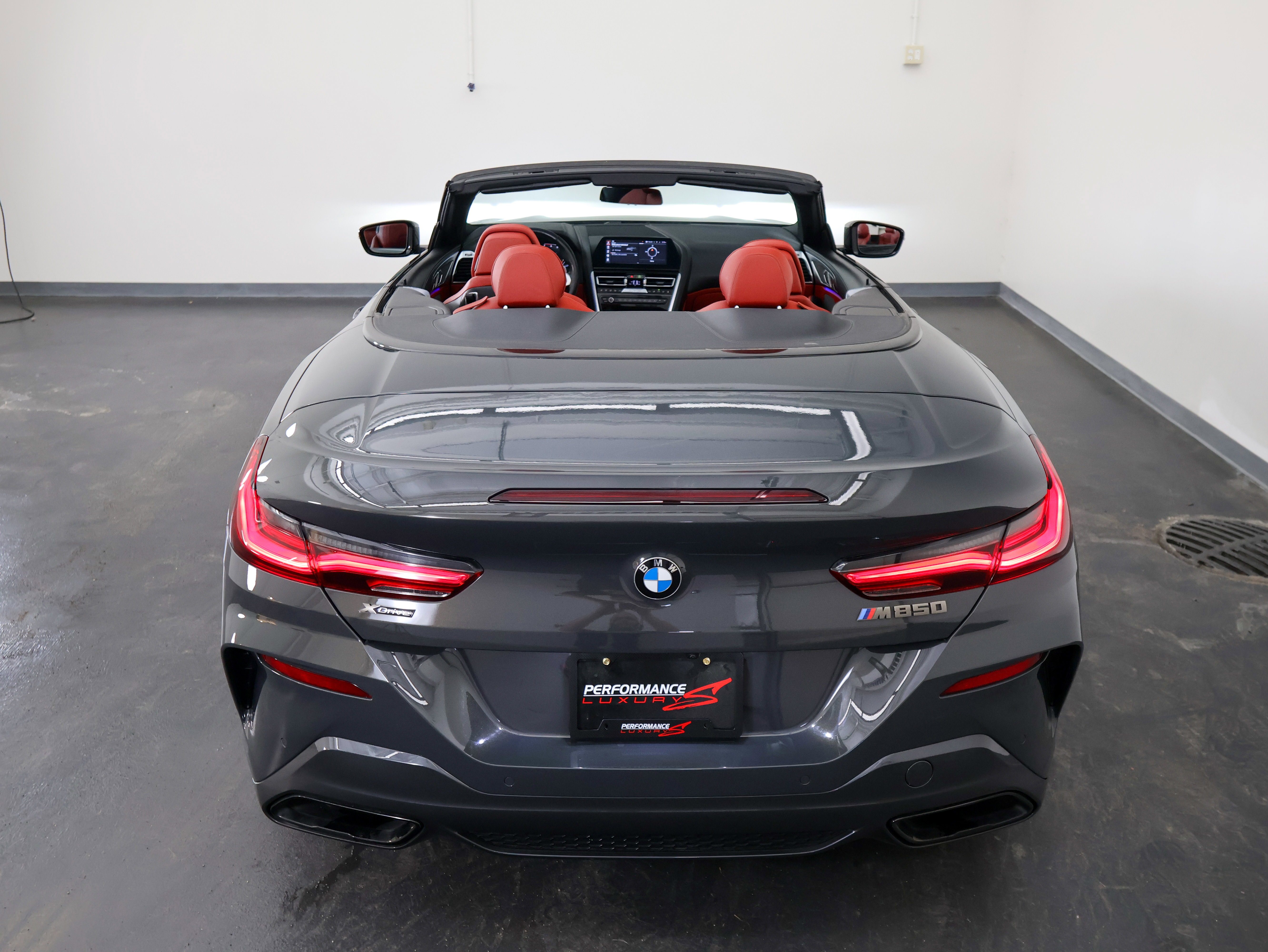 Used 2021 BMW M850i xDrive Convertible w/ Driving Assistance Package image 11