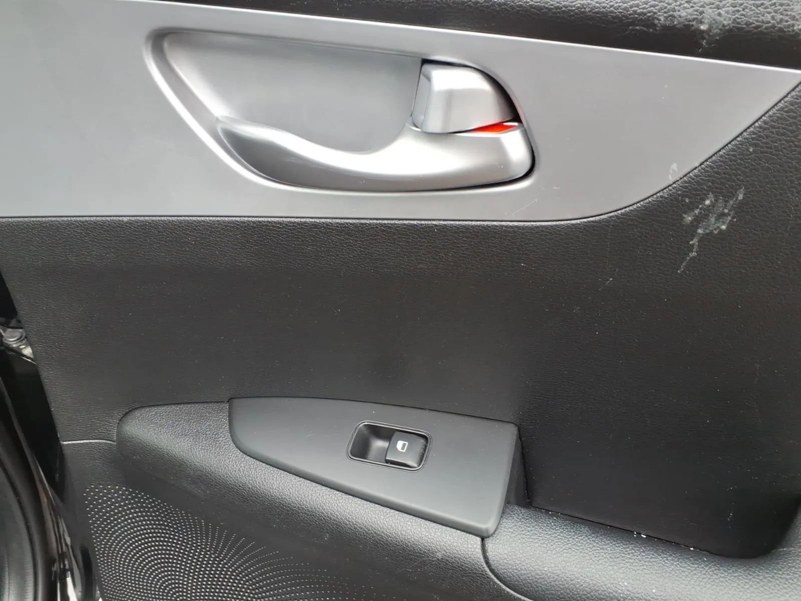 Used 2023 Kia Forte LXS FWD image 15