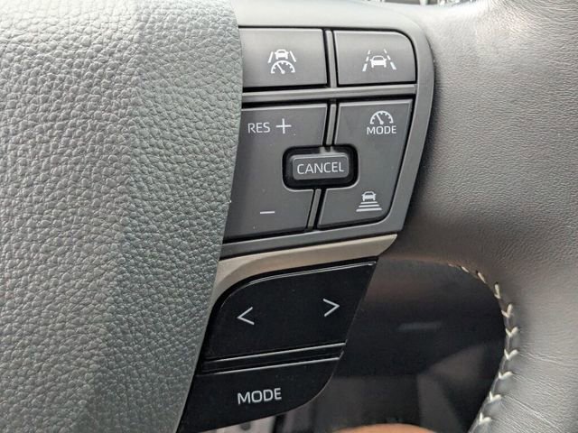 Used 2025 Toyota Camry SE FWD image 19