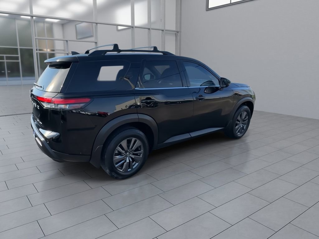 Used 2022 Nissan Pathfinder SV AWD/4WD image 8