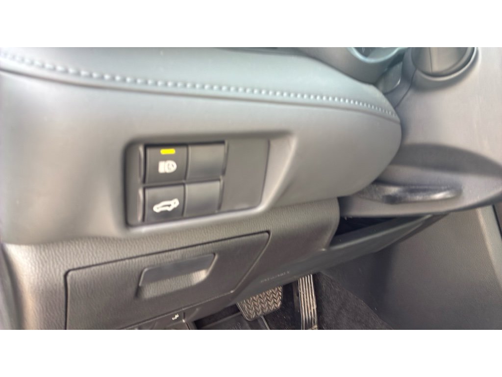 Used 2023 Toyota Highlander XLE image 13