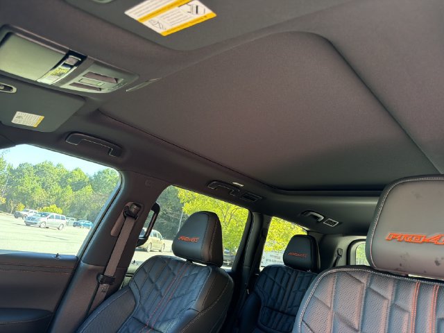 New 2026 Nissan Armada PRO-4X AWD/4WD image 38