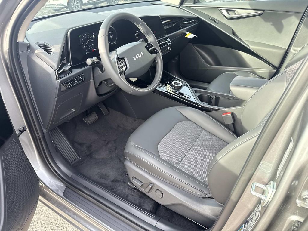 New 2025 Kia Niro Wind w/ Wind Preserve Package image 8