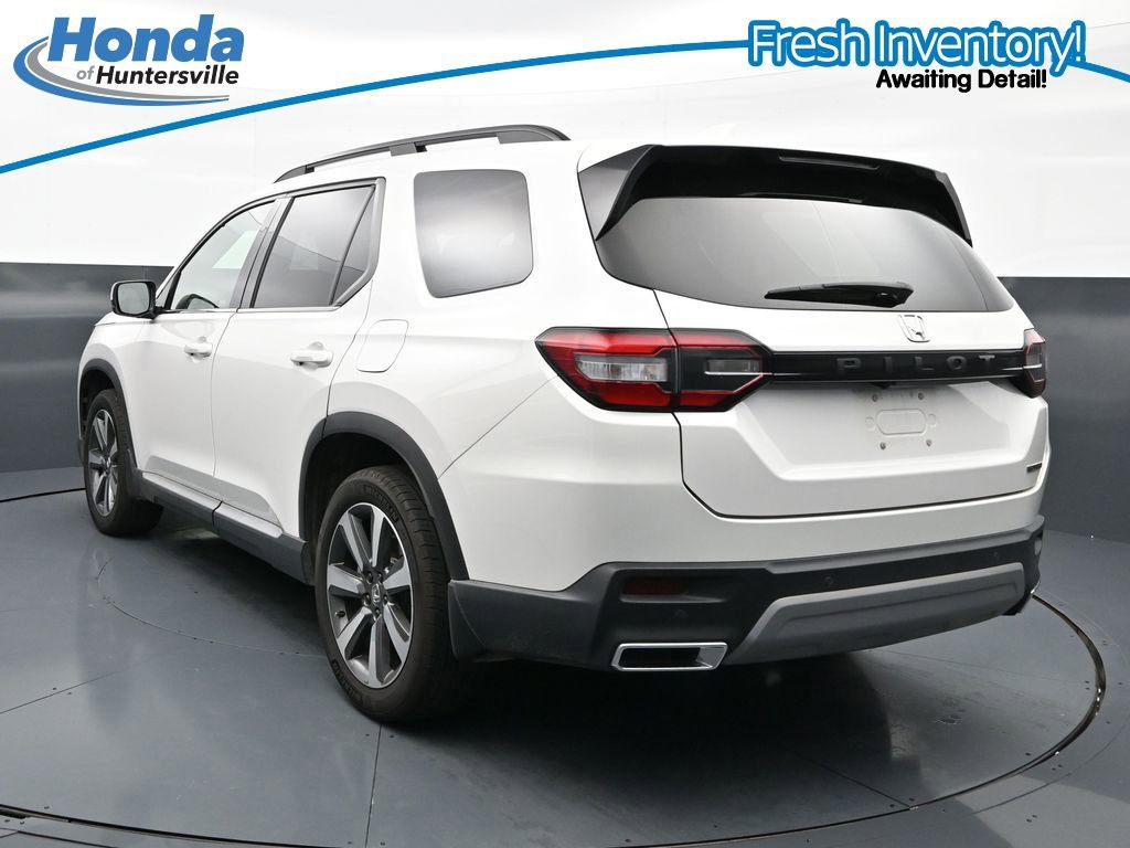Used 2024 Honda Pilot Touring image 8