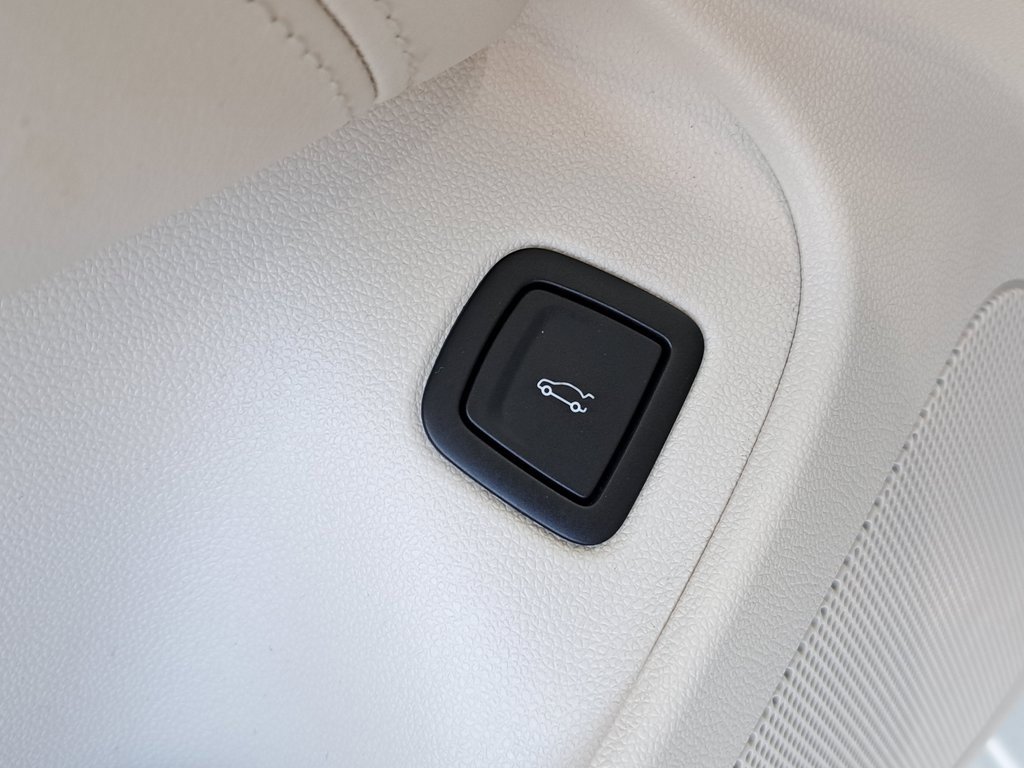 Used 2023 Cadillac CT4 Premium Luxury w/ Climate Package image 22