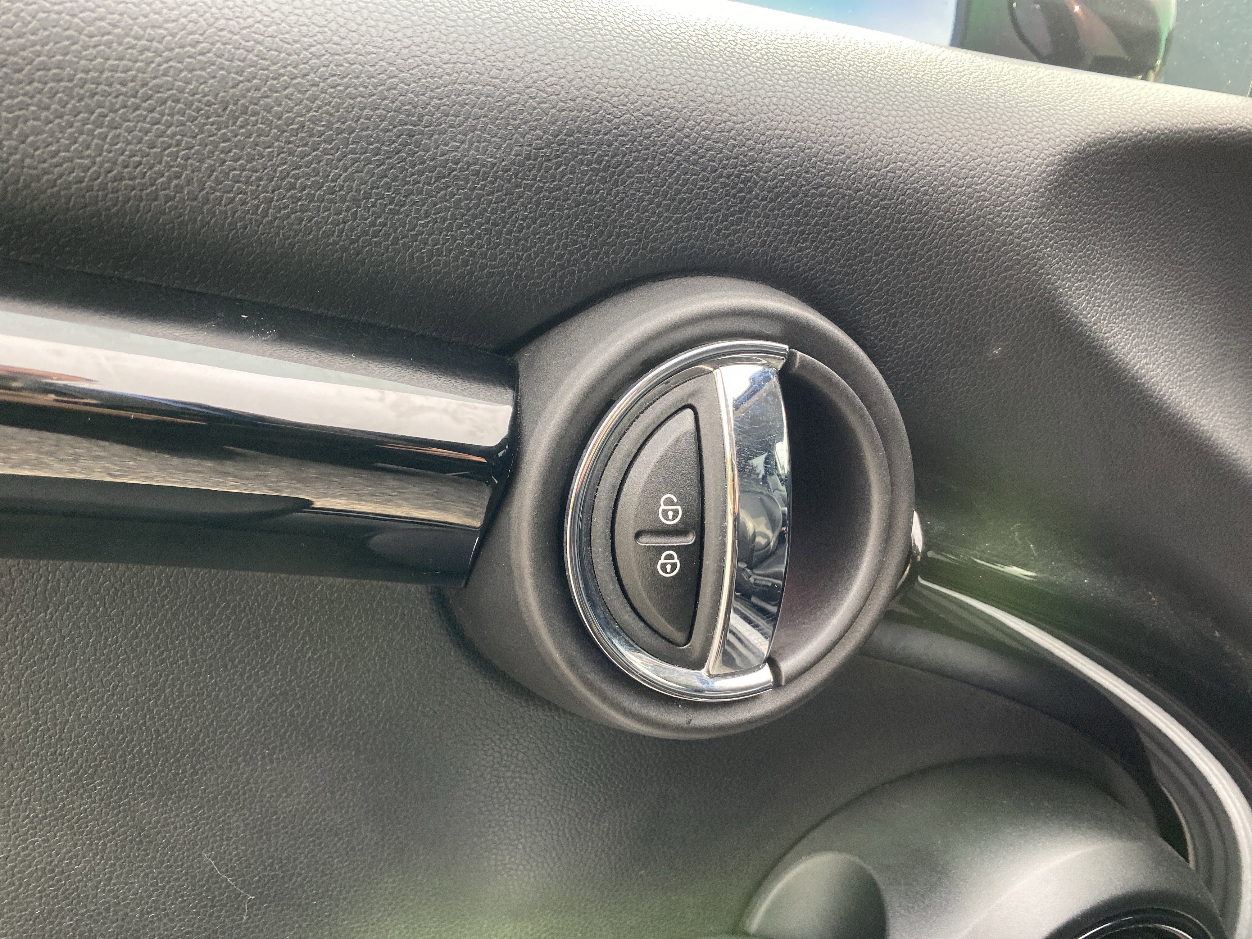 Used 2021 MINI Cooper S image 20