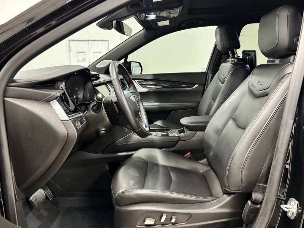 Used 2022 Cadillac XT6 Premium Luxury FWD image 17