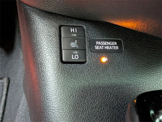 Used 2019 Toyota Prius Prime Premium image 23