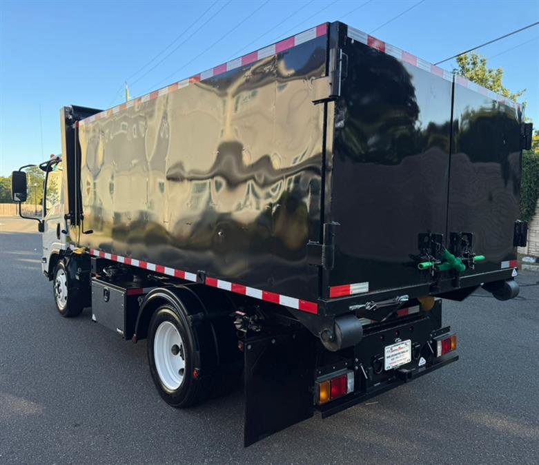 Used 2024 Isuzu NPR image 8