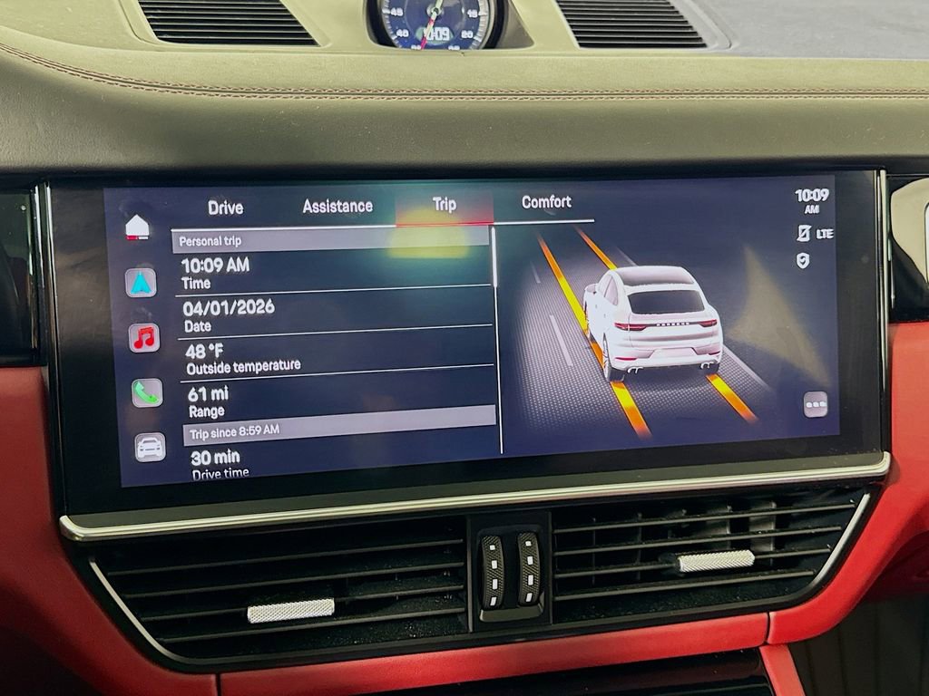 Used 2022 Porsche Cayenne GTS image 45