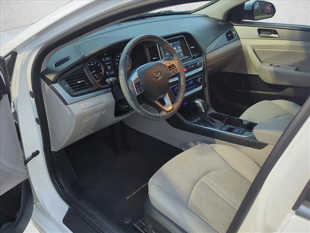 Used 2019 Hyundai Sonata SEL w/ Tech Package 02 image 9