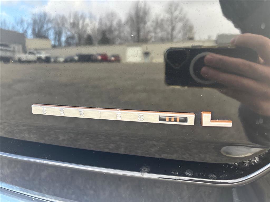 Used 2023 Jeep Grand Wagoneer L Series III w/ Rear Seat Video Group 1 image 11