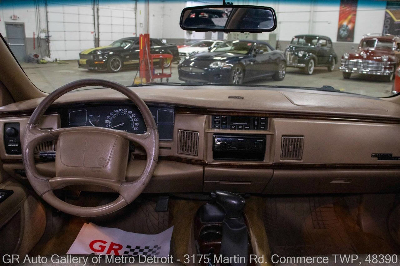 Used 1996 Buick Roadmaster Estate image 17